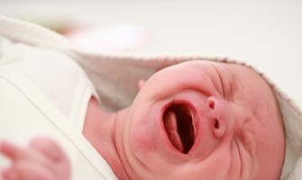 Bebek Ağlar Ancak İngiliz Bebekler Daha Çok Ağlıyor